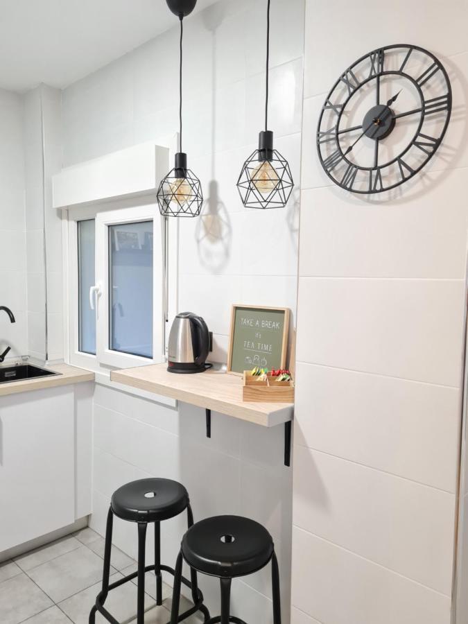 Apartamento Ayuntamiento Parking Gratis. Auto Check-In. Bilbao Exterior foto